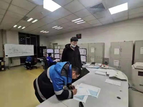 筑牢安全防線，護(hù)航產(chǎn)業(yè)發(fā)展——吉林化工園區(qū)安監(jiān)局夜查行動與影視劇制作發(fā)行安全管理的雙重啟示