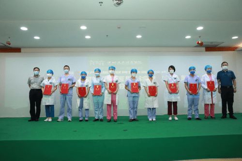 遠東互聯網醫院上線 首批近百名專家云問診，創新商業綜合體管理服務